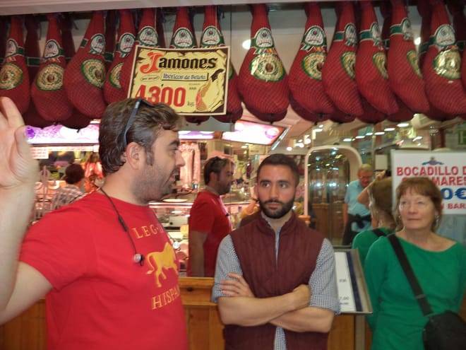 Madrid Local Tapas & History Tour with Dinner