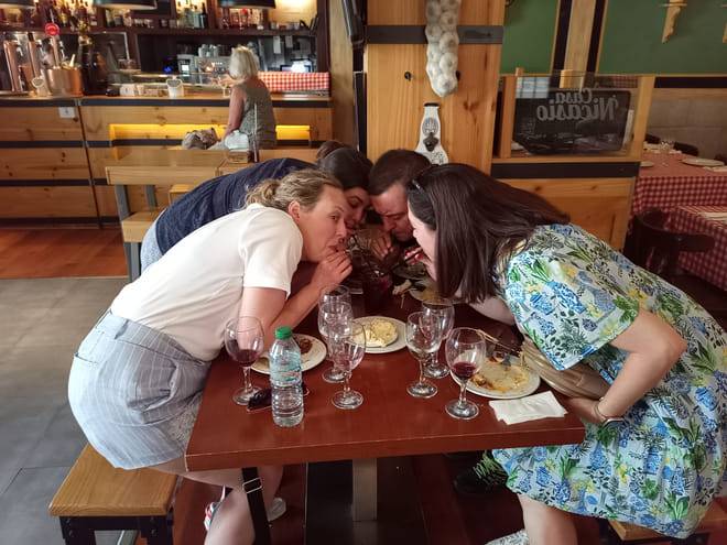 Madrid Local Tapas & History Tour with Dinner
