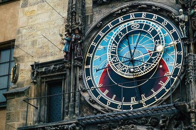 Munich to Prague Private Transfer with Sightseeing Stop