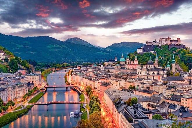Private day trip from Munich to Eagles Nest, Salzburg and back