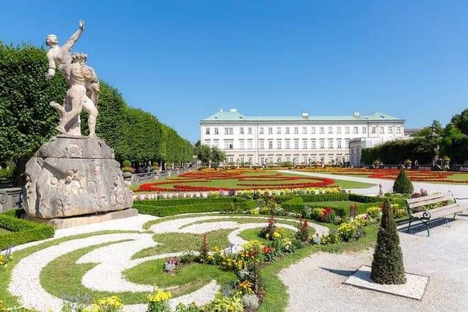 Private day trip from Munich to Eagles Nest, Salzburg and back