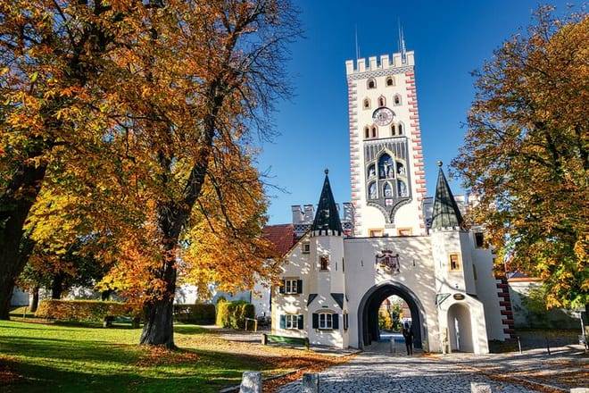 Private Day Trip: Munich to Neuschwanstein & Landsberg am Lech