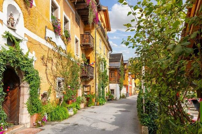  Private tour Hallstatt City, Skywalk, and Salt Mine from Munich