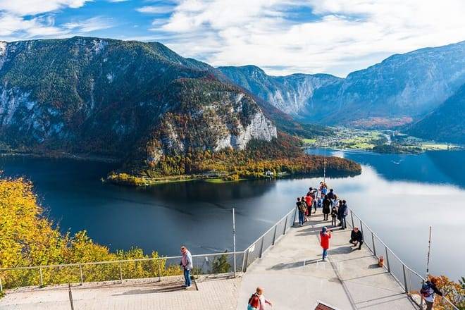  Private tour Hallstatt City, Skywalk, and Salt Mine from Munich