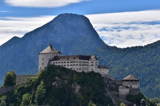 Private day trip from Munich to Kufstein Fortress, Local Driver