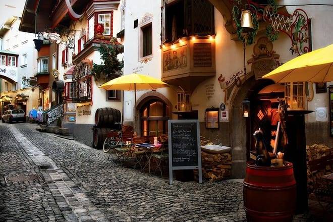 Private day trip from Munich to Kufstein Fortress, Local Driver