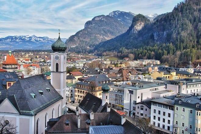 Private day trip from Munich to Kufstein Fortress, Local Driver