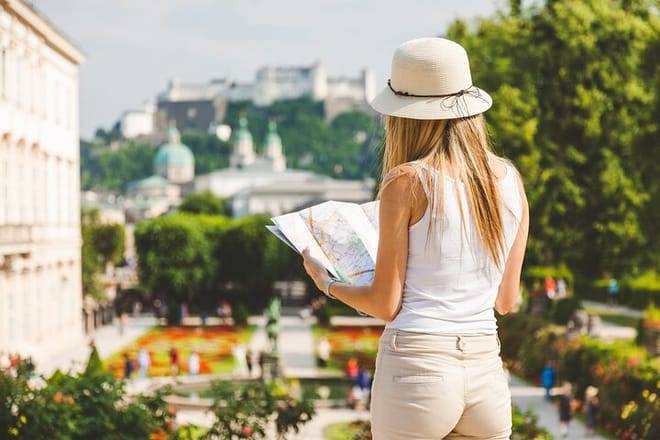 Private day trip from Munich to Salzburg and Hallstatt