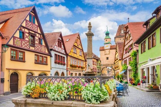 Private Day Trip Munich to Harburg, Dinkelsbuhl & Rothenburg