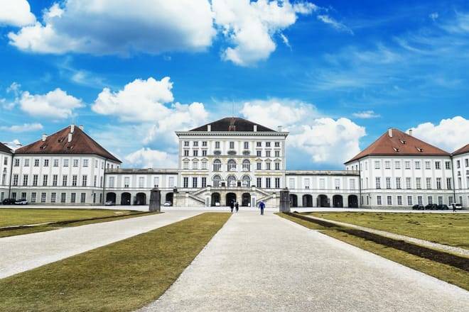 DEMU042  - English- Munich Nymphenburg Palace Tickets and Tour, Carriage Museum 