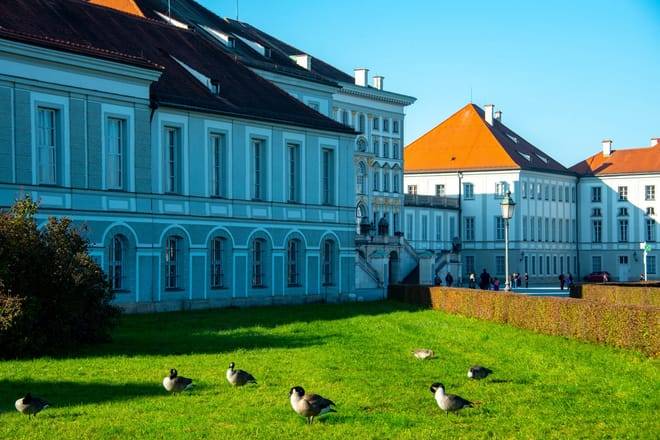 DEMU042  - English- Munich Nymphenburg Palace Tickets and Tour, Carriage Museum 