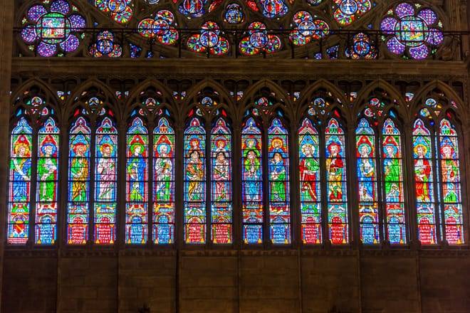 FRPA049 - English  Skip-the-line Notre-Dame Cathedral, Louvre, Paris City Tour