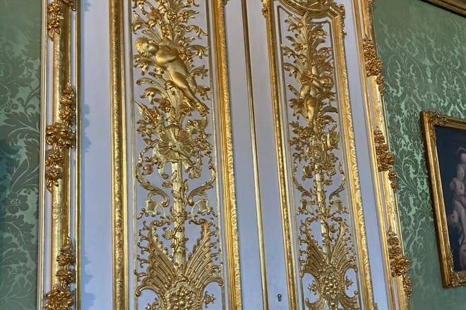 DEMU043- English- Munich Residenz Museum Tickets and 2,5-hour Guided Tour