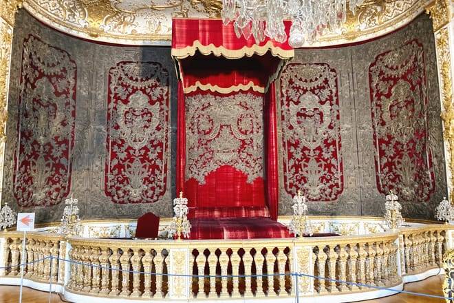 DEMU043- English- Munich Residenz Museum Tickets and 2,5-hour Guided Tour