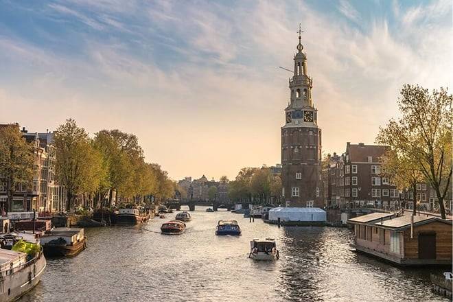 1 Hour Amsterdam Canal Cruise with Audio Guide