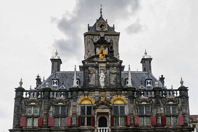 Guided Tour to Rotterdam and Delft and Places Around Amsterdam