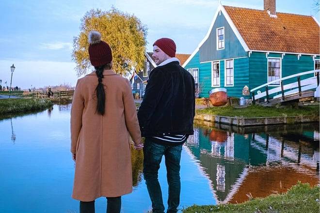 Amsterdam: Daytrip to Zaanse Schans, Edam, Volendam & Marken