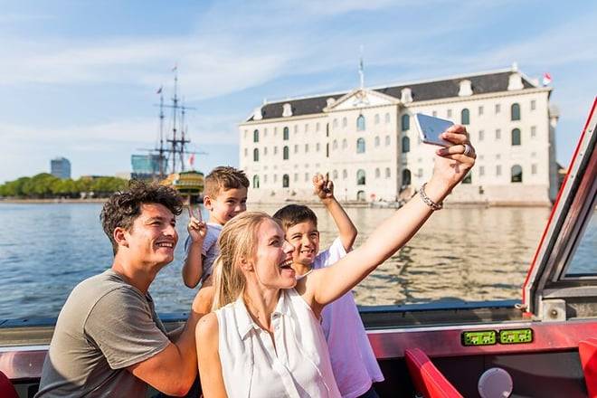 Amsterdam City Tour by Bus with Canal Cruise