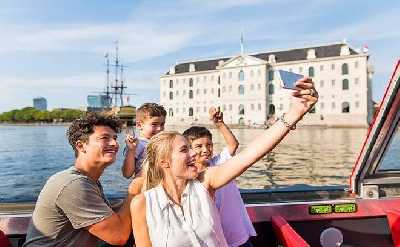 Amsterdam City Tour by Bus with Canal Cruise