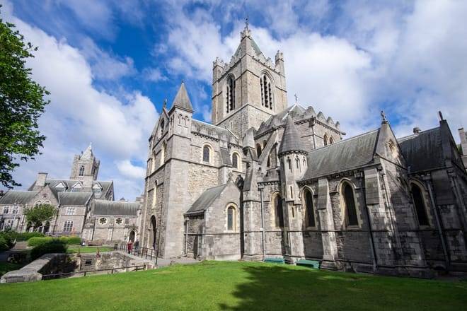 IRDU033-ENGLISH-2Hour : Book of Kells, Dublin Castle, Christ Church Cathedral Tour