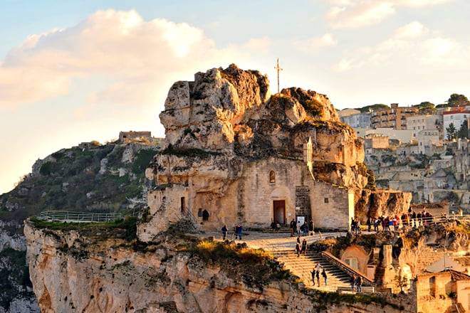 Bari Guided Shore Excursion: Matera, Alberobello & Polignano