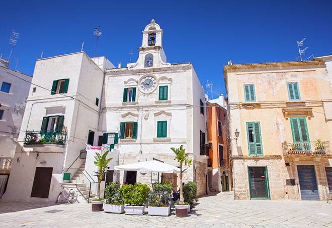 Bari Guided Shore Excursion: Matera, Alberobello & Polignano