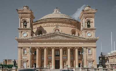 Private Tour by Taxi or Mini Van | Go As You Please with Guide (1-3 pax) | Half-day (4 hrs)