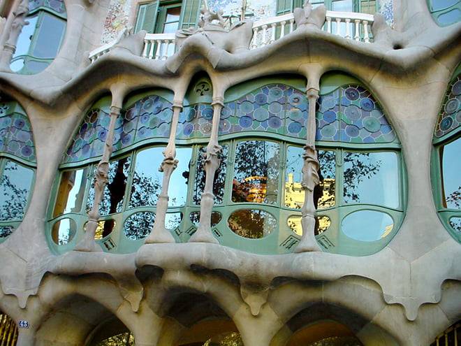 Barcelona: Gaudí and Modernisme Walking tour