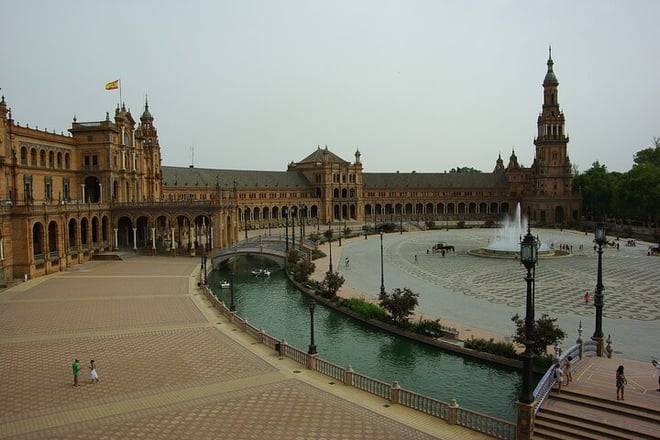 From Seville: Private Day Trip to Jerez & Cádiz